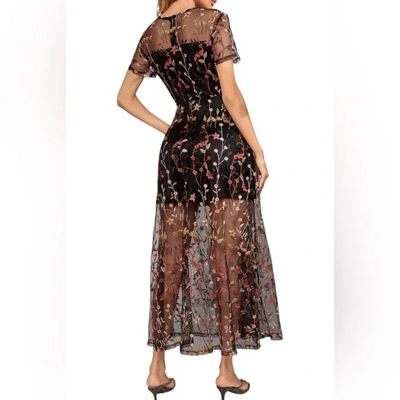 NWT - SweatyRocks Women’s Mesh Short Sleeve Embroidered Floral Dress - Size Med - Picture 4 of 14